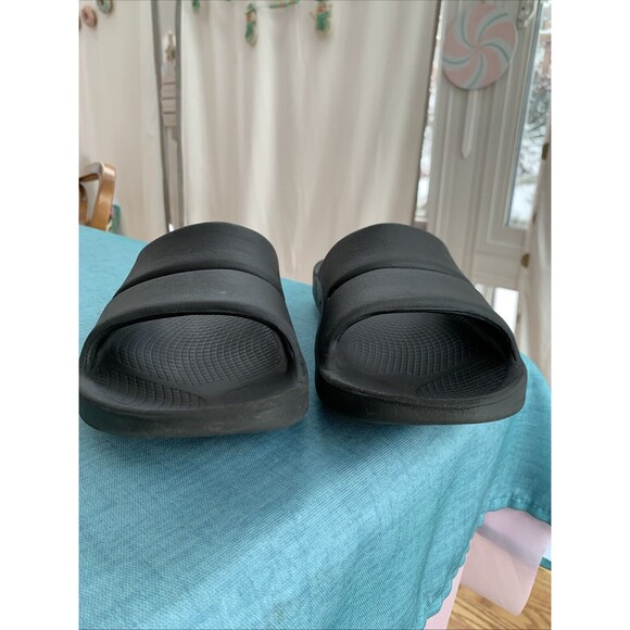 OOfos OOah Unisex Men 10 Women 12 Black Sport Recovery Slide Flip Flop Sandal - Picture 2 of 8